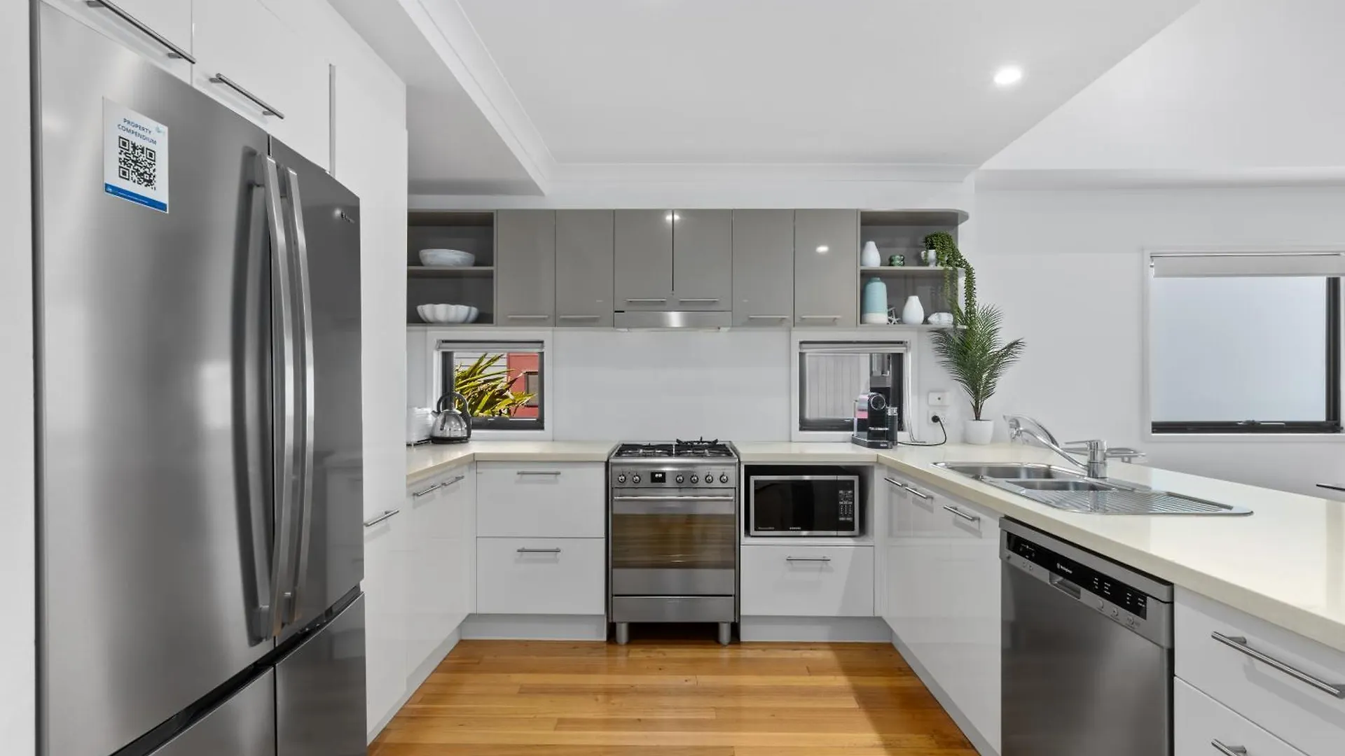 Shorelines Apartments On Hamilton Island By Hiha 0*,