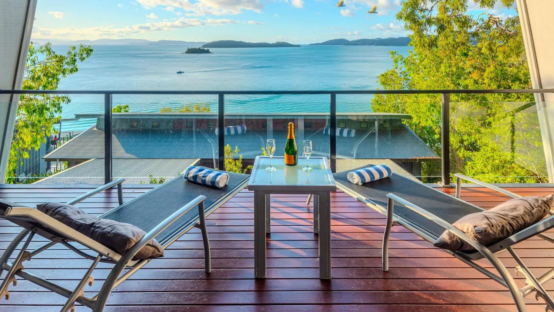 Shorelines Apartments On Hamilton Island By Hiha 0*,